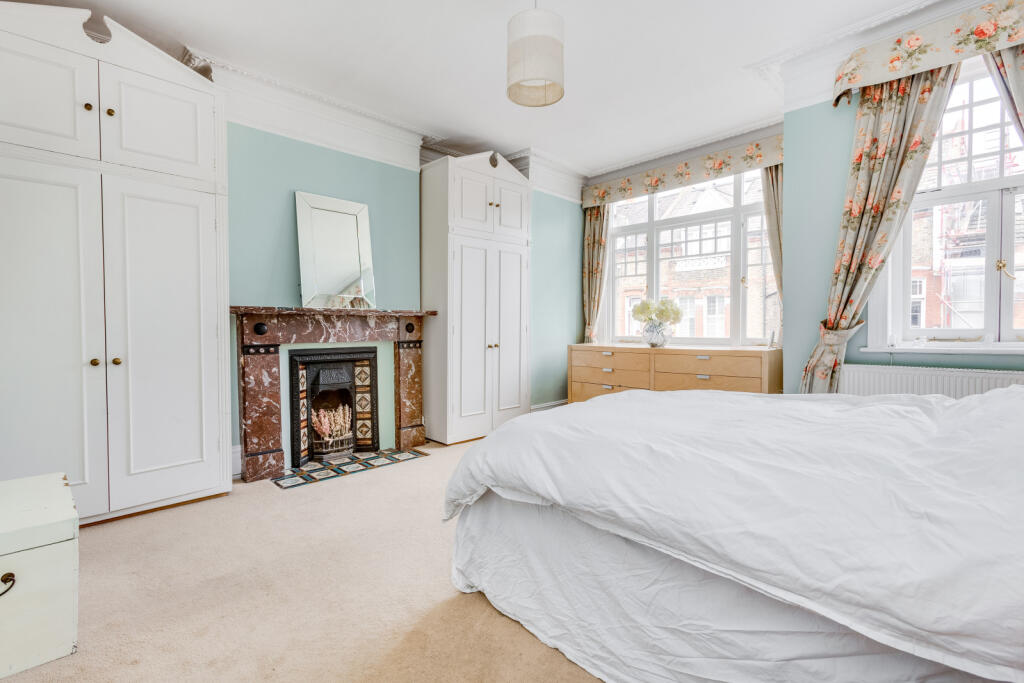 House in London - View 4