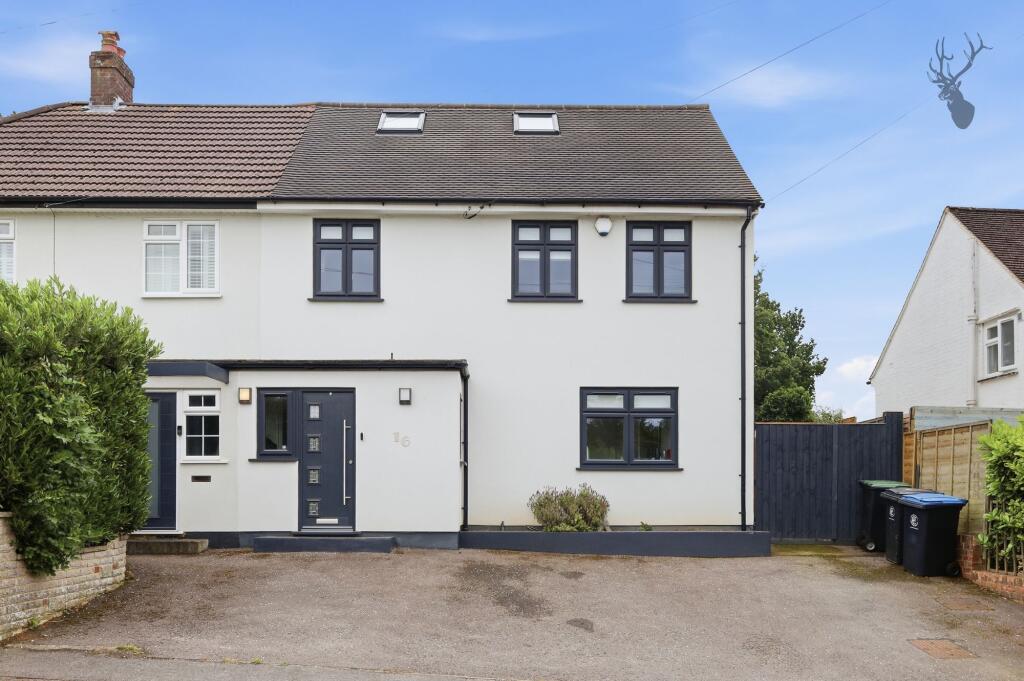 Main image of property: Graylands, Theydon Bois, CM16