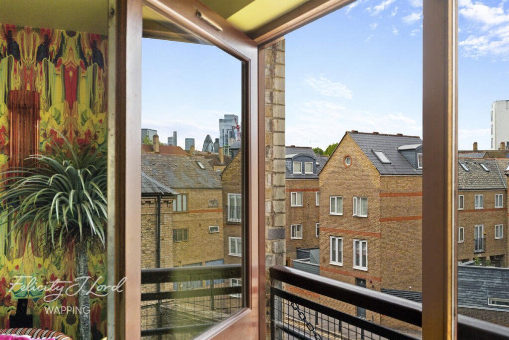 Apartment in London - View 5