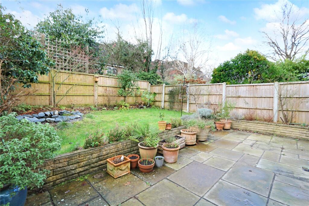 Hailsham Close, Surbiton, KT6 photo 4