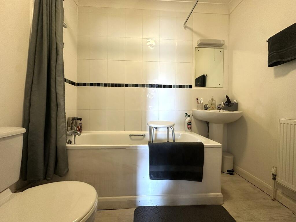 Apartment in Portsmouth - View 5
