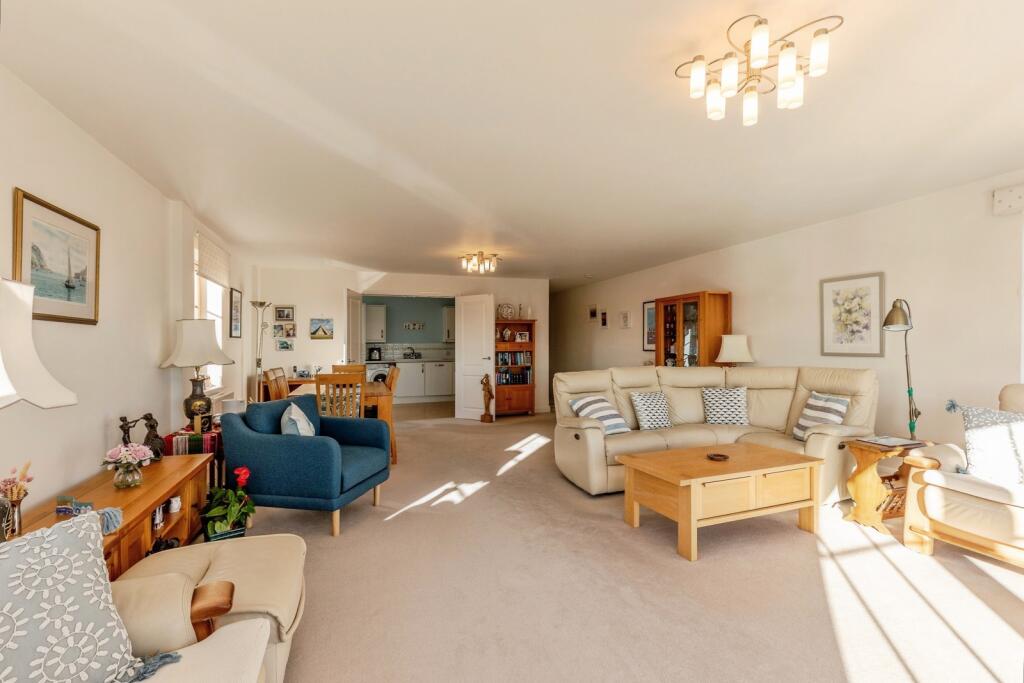 Apartment in Bristol, Woodhill - More