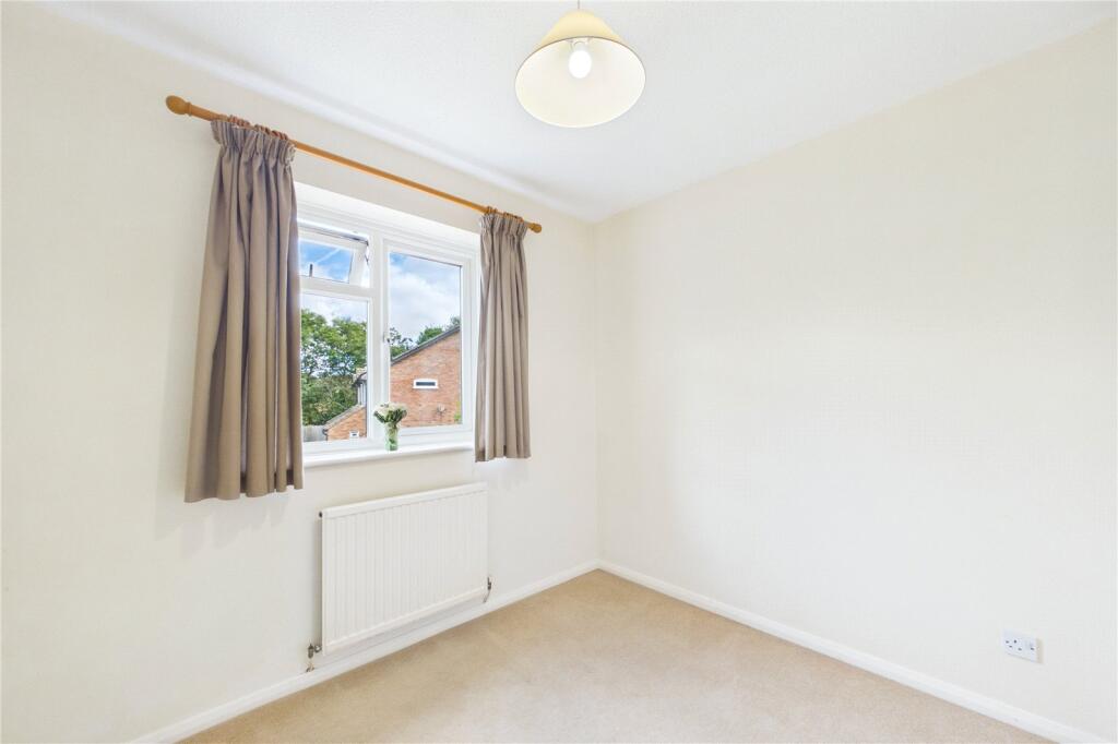 House in Basingstoke and Deane, Chineham - More