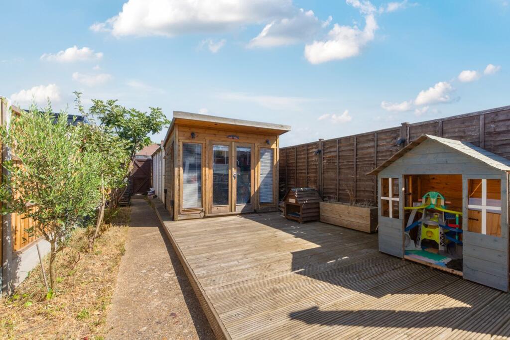 Main image of property: Old Farm Avenue, Sidcup, DA15