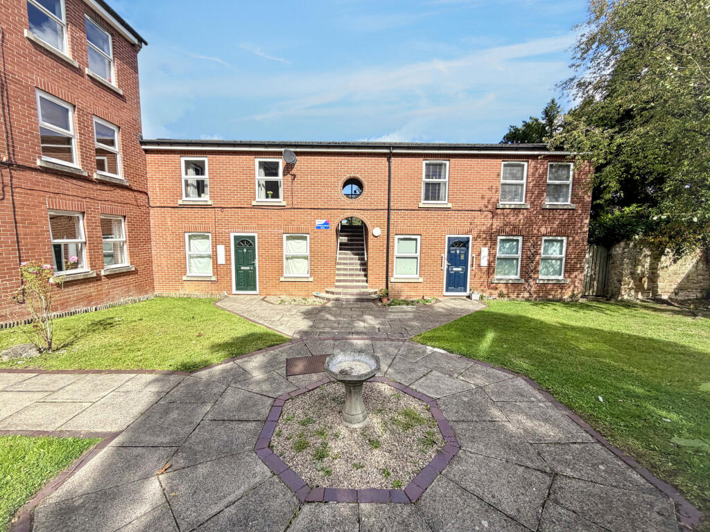Main image of property: Stonechat Mount, Blaydon, Blaydon-on-Tyne, Tyne and wear, NE21 4NS