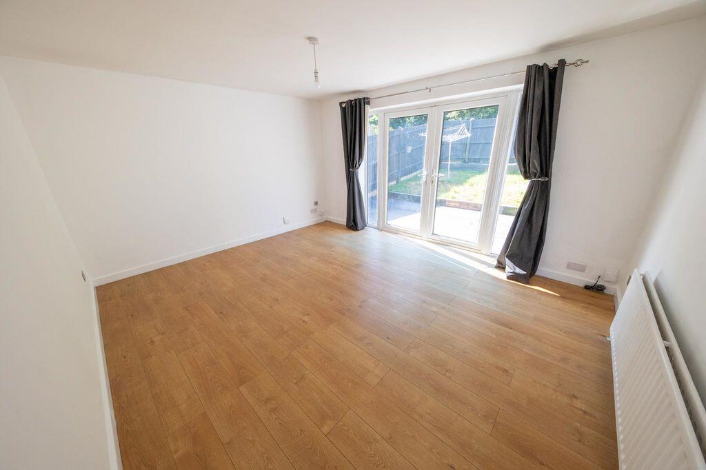 Shaftesbury Avenue, Purbrook - View 4