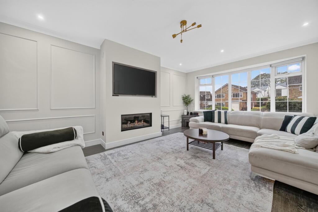 House in Wakefield - View 2