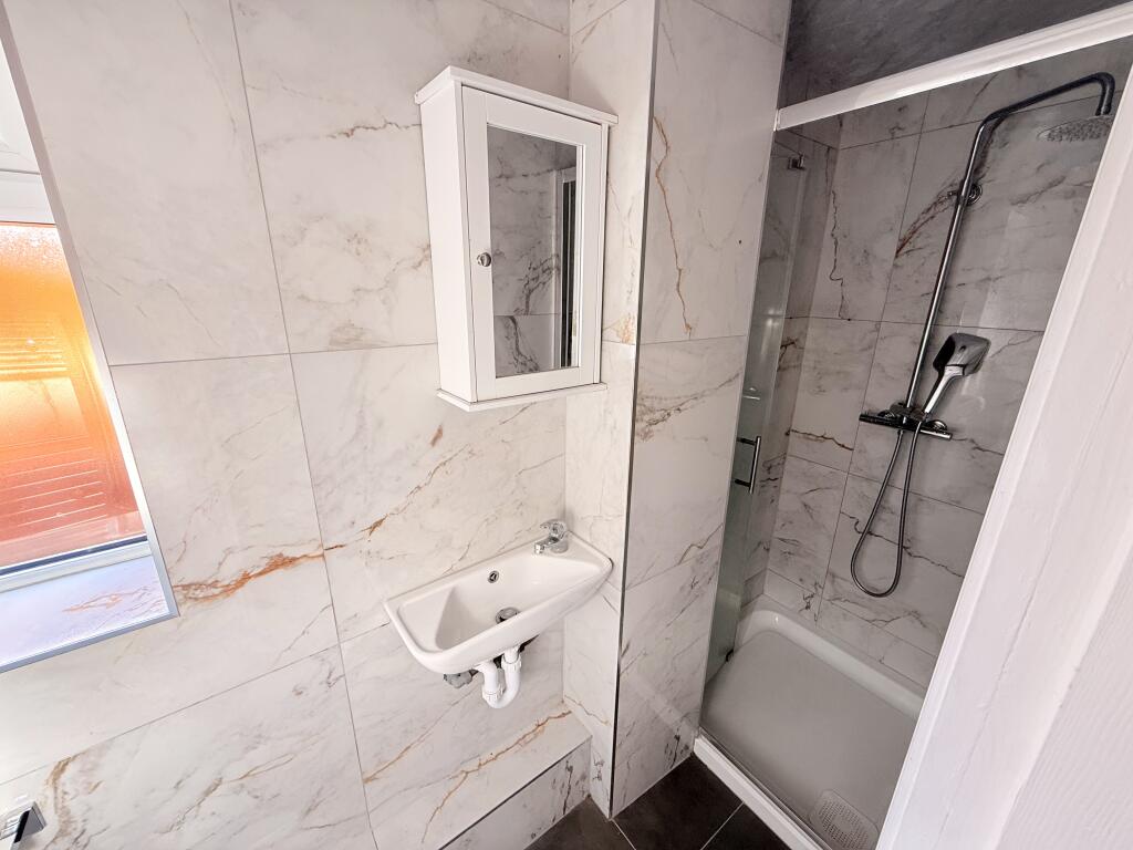 House in London - View 4