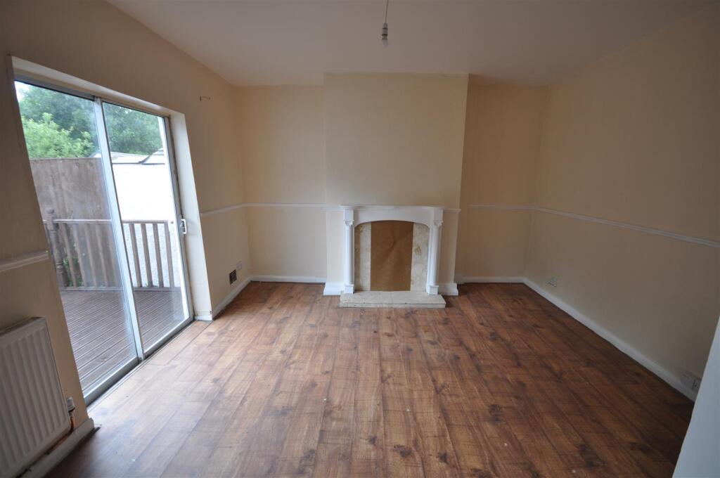 Apartment in Doncaster - View 5