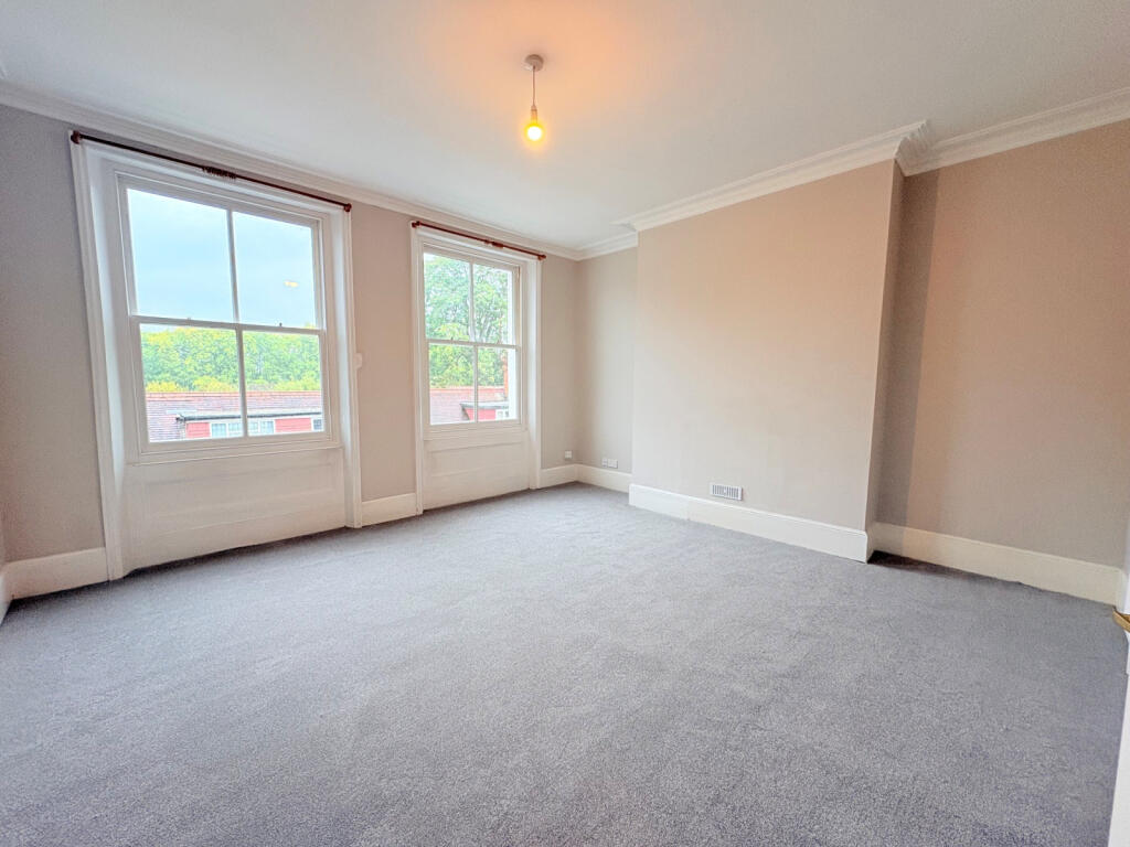 Main image of property: 49B Lower Teddington Road, Hampton Wick, Kingston Upon Thames