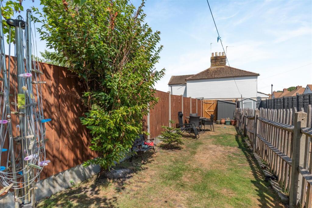 House in Tonbridge and Malling, Ditton - View 5