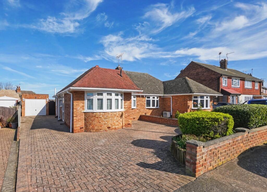 Main image of property: Wooldeys Road, Rainham,