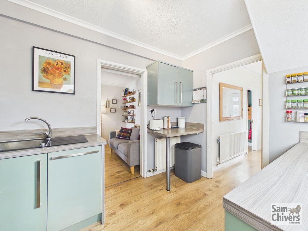 Orchard Avenue, Midsomer Norton - More