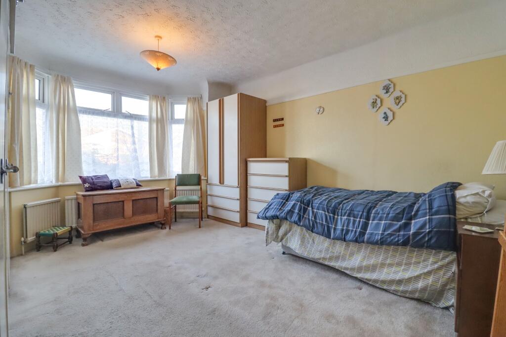 Valentine Avenue, Sholing photo 4