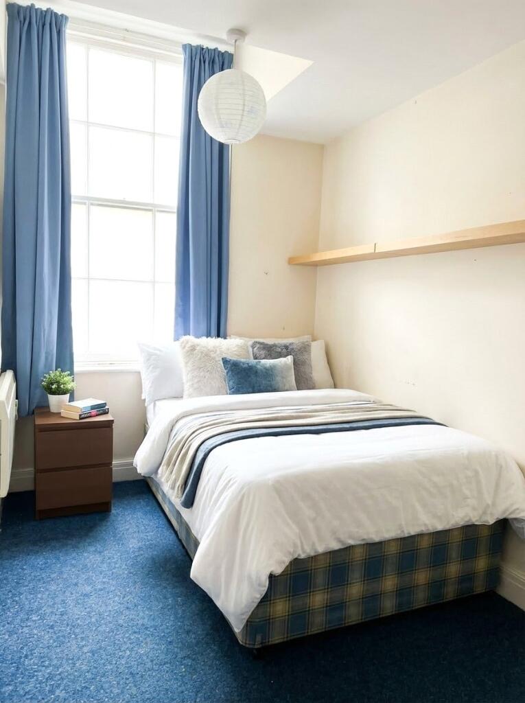 5 bedroom apartment for rent
