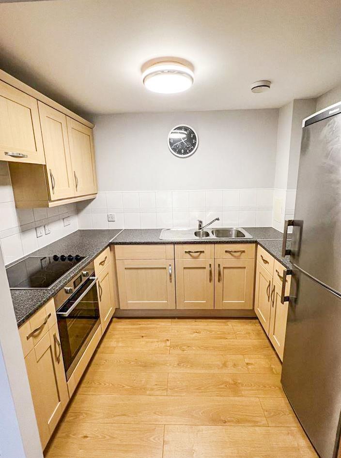 Apartment in Rochester - View 3