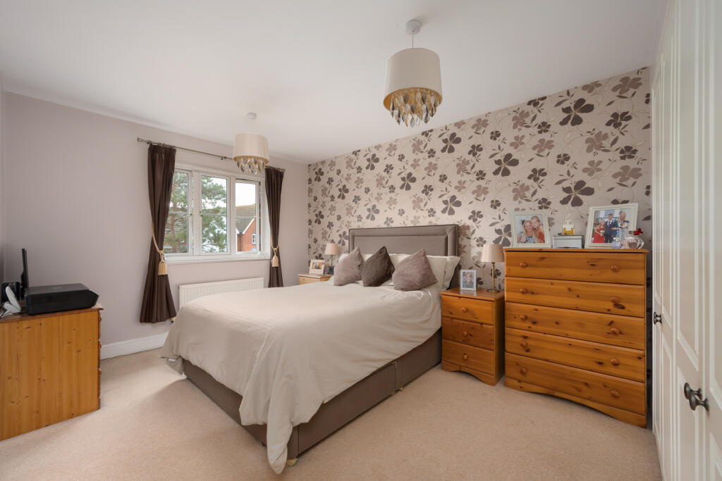 House in Herne Bay, Hunter's Forstal, Bishopstone - More