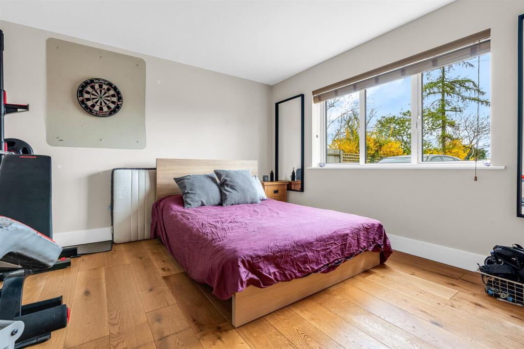 Additional image 17 of Burnham Green Road, Welwyn