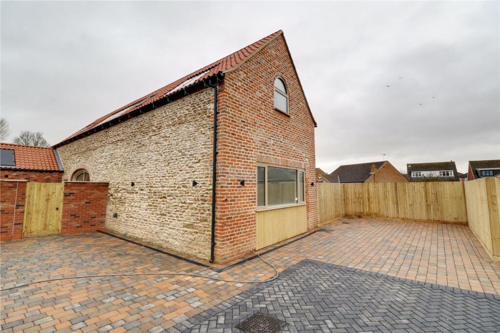 3-bed house on West View, Messingham, DN17, £400,000