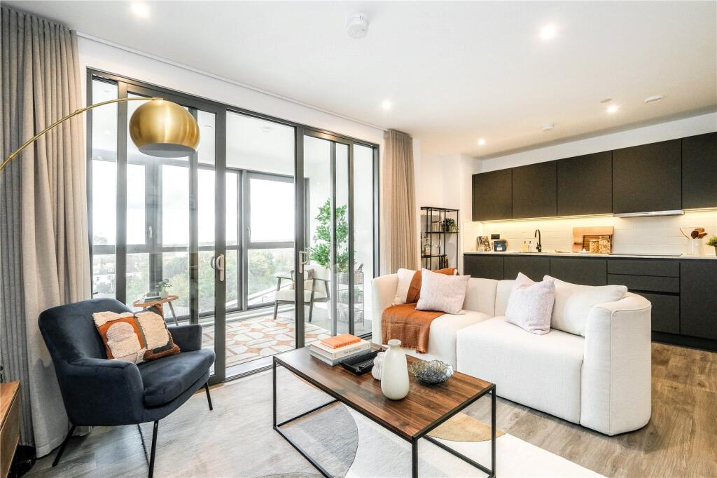 Main image of property: Poplar Walk, Croydon, CR0