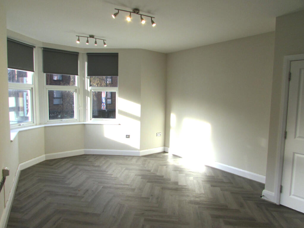 Apartment in Harrow - View 3