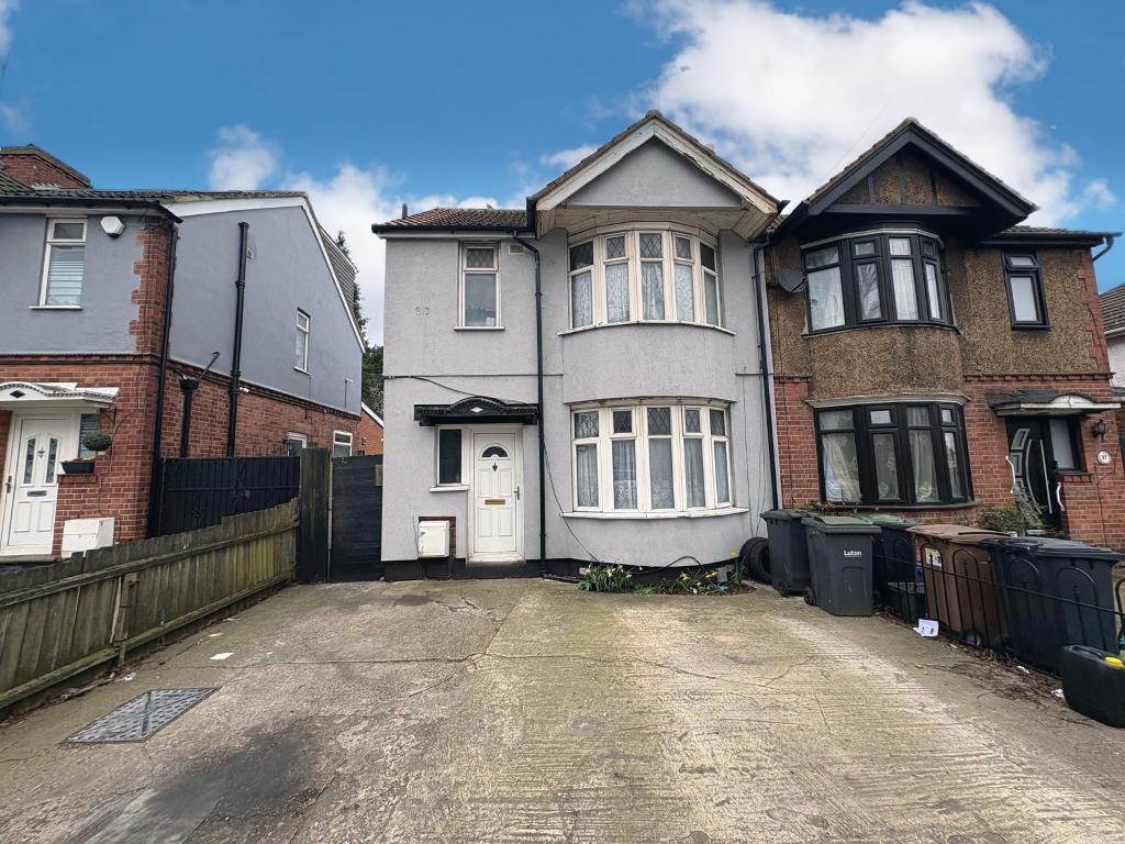Main image of property: Waller Avenue, Luton, Bedfordshire, LU4 9RP