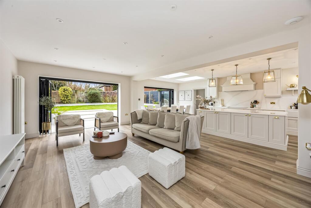 House in Worthing, West Sussex - View 5
