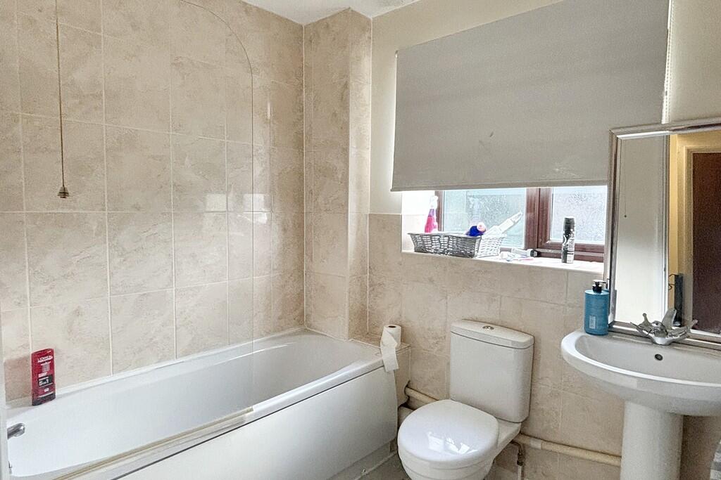 House in Tonbridge - More