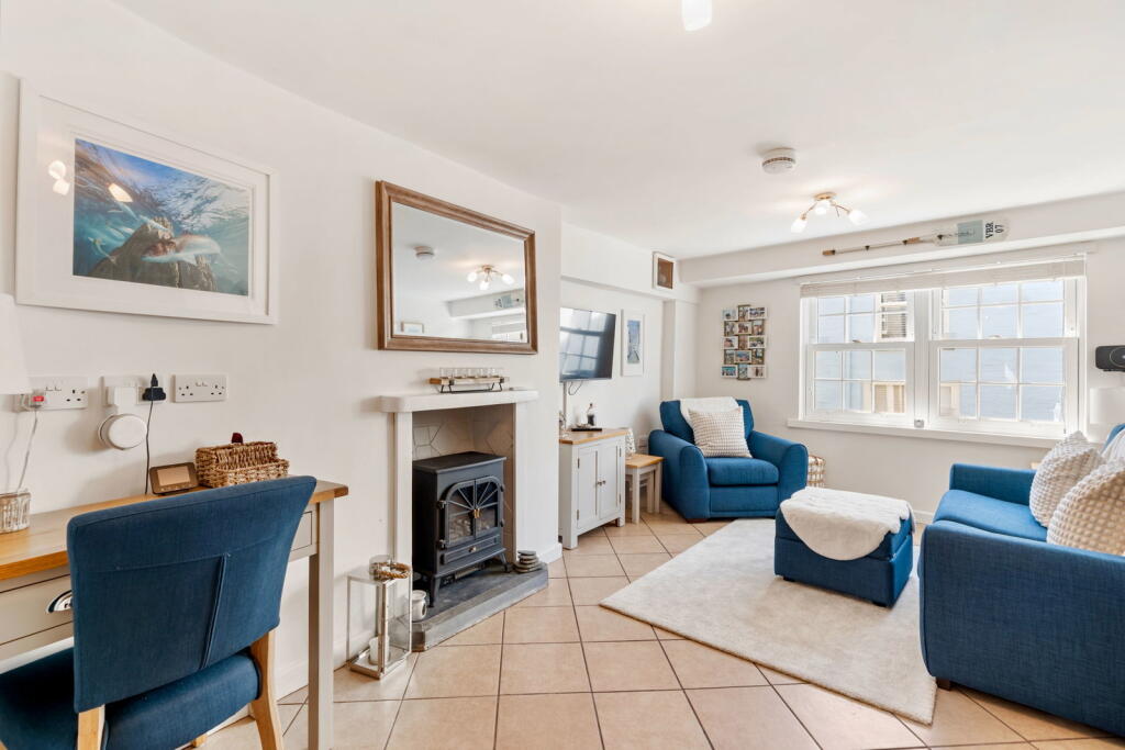 Apartment in Plymouth - View 3