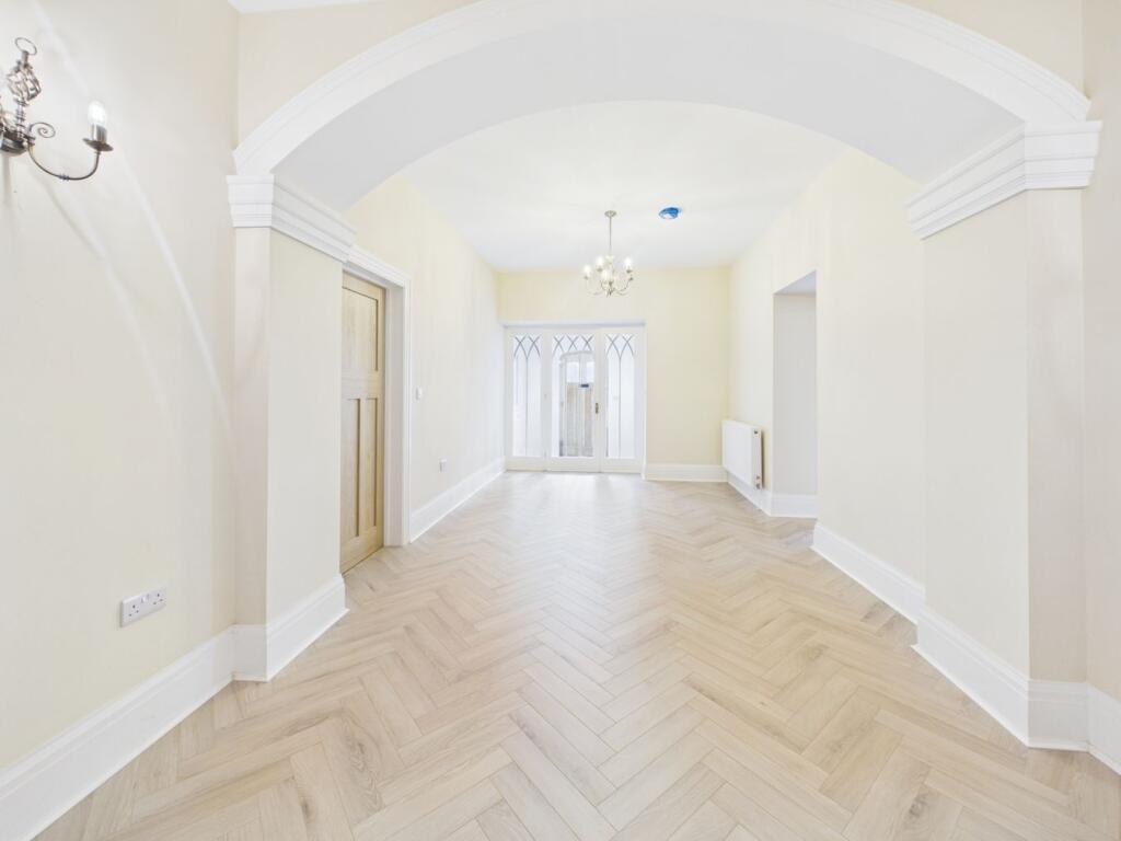 Apartment in Bristol - View 4