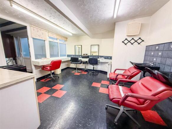 REAR SHOP SPACE