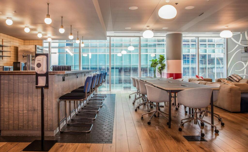 Aldgate Tower Kitchen.jpg