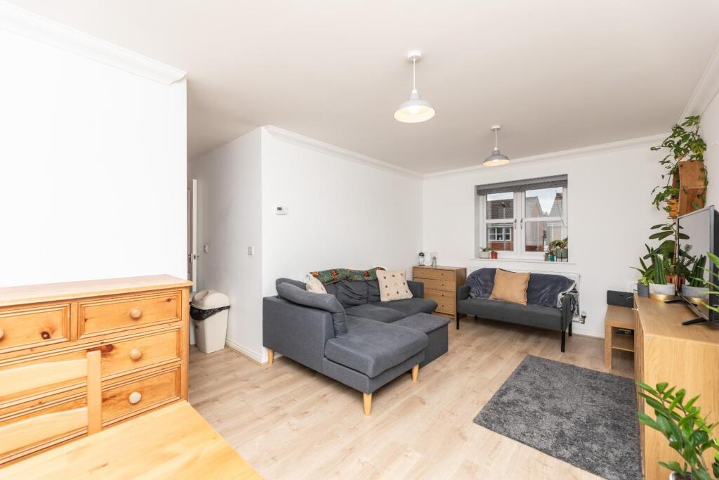 Fir Tree Court, Knottingley, Yorkshire photo 2