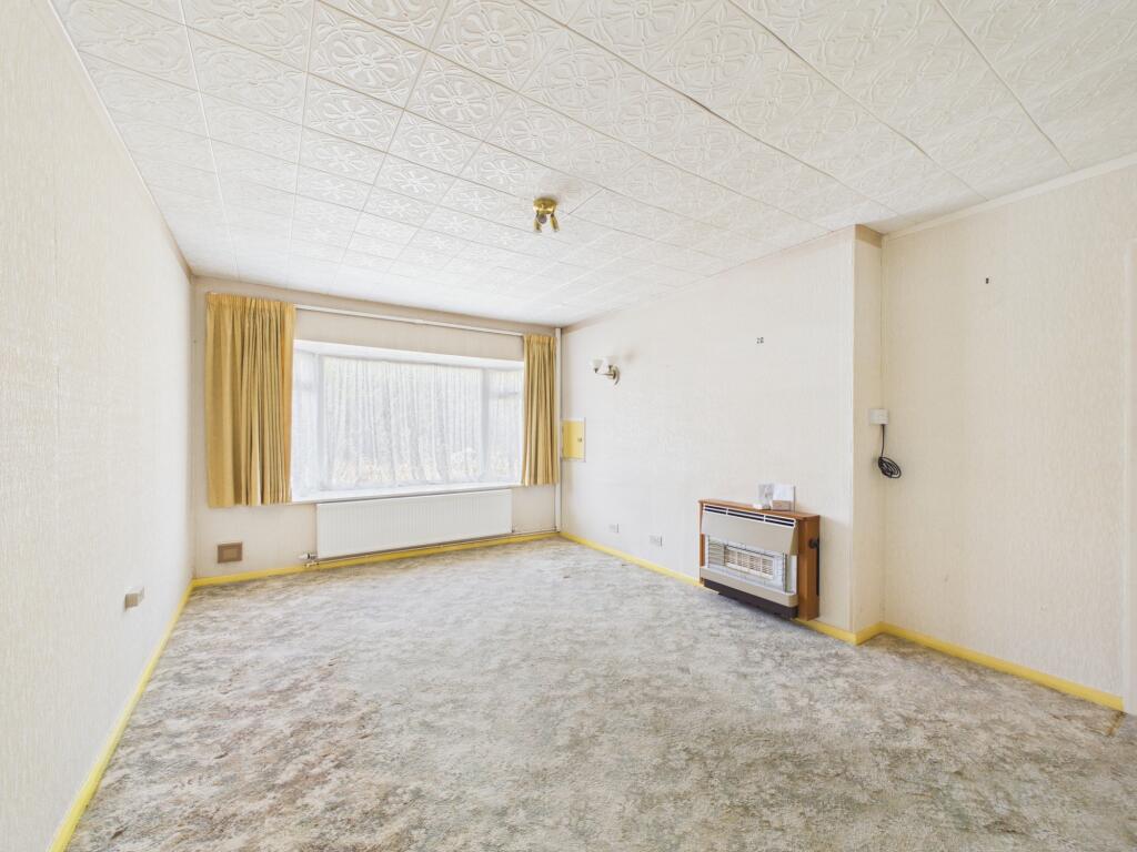 House in Derby, Mickleover - View 2