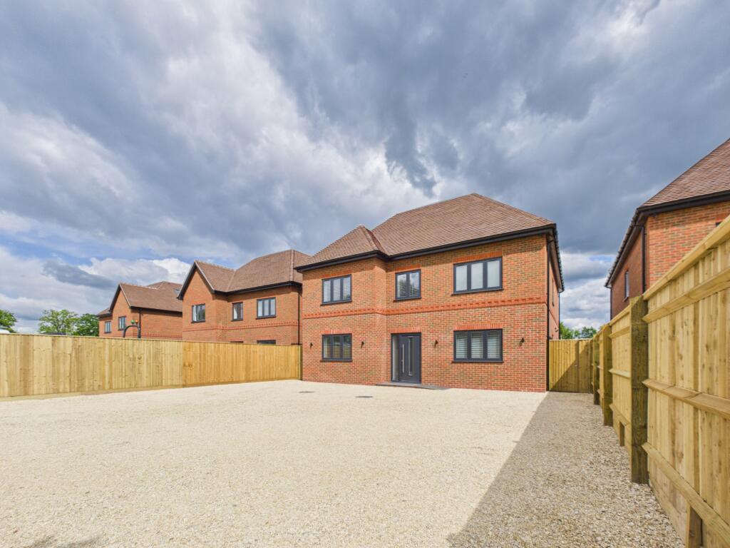 Main image of property: Aldermaston Road, Pamber Green, Tadley, RG26