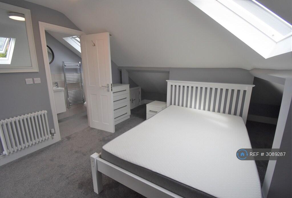 Main image of property: Wokingham Road, Reading, RG6