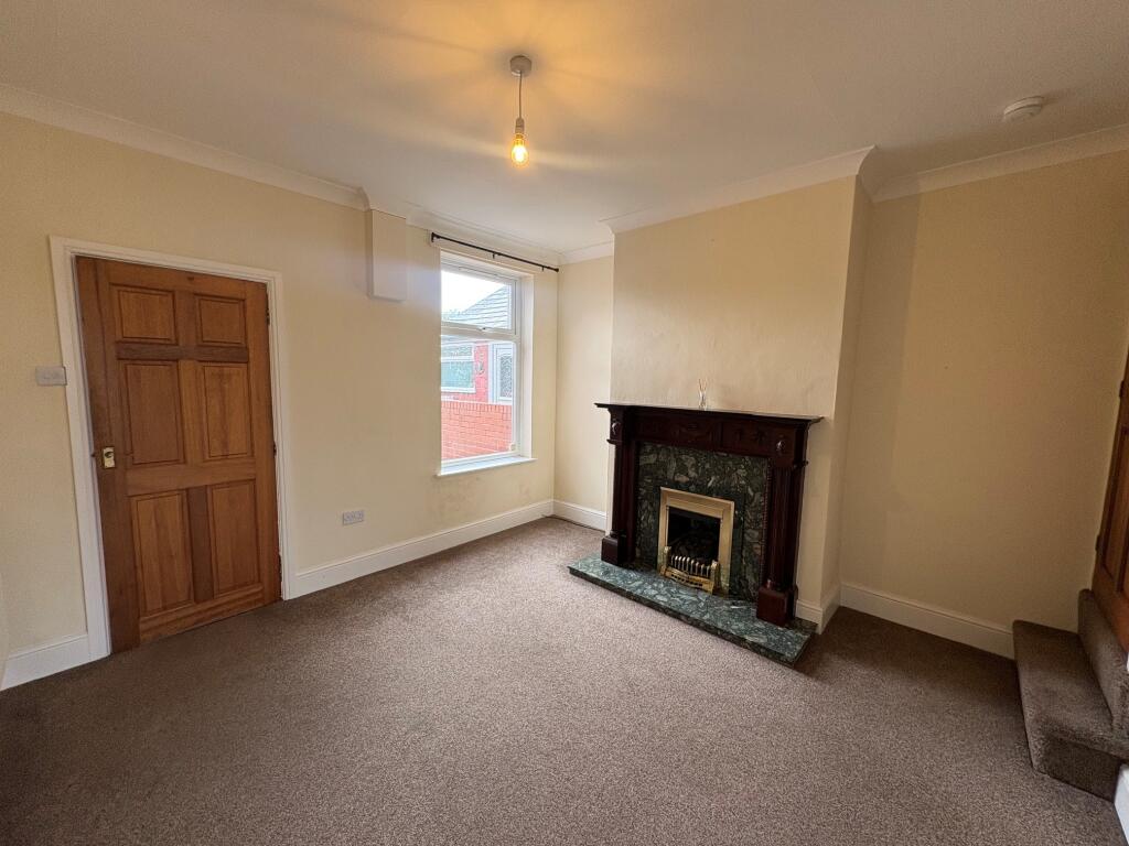 House in Nottingham - View 2