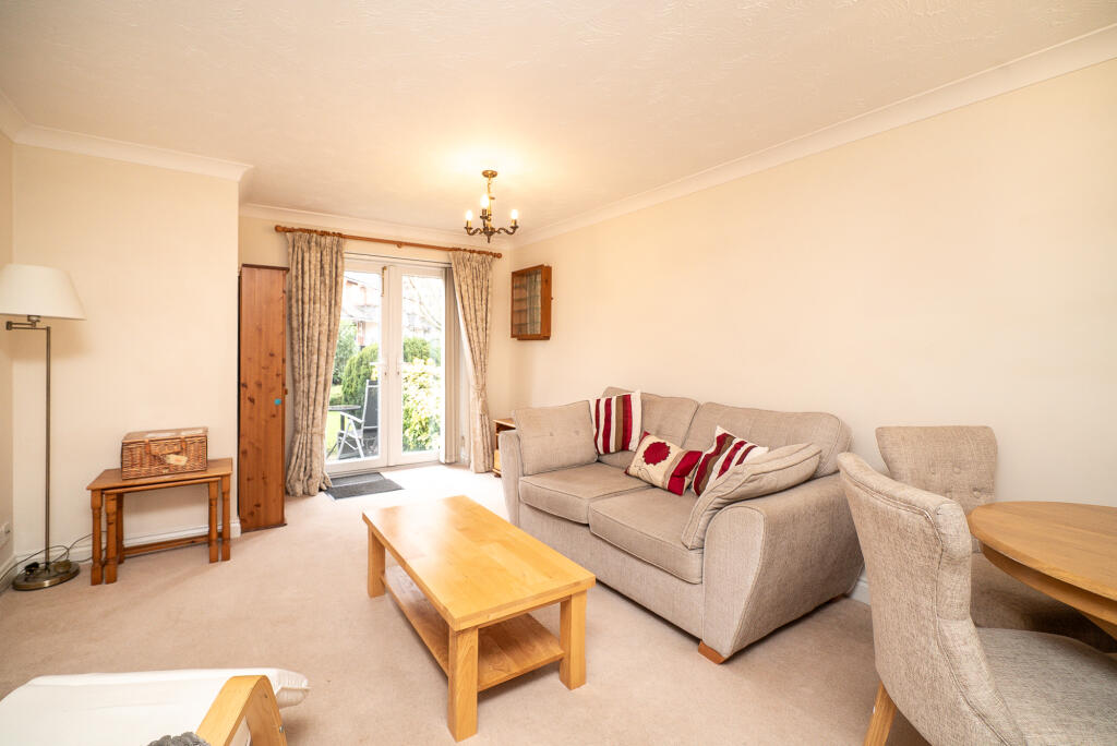 Apartment in Dacorum, Berkhamsted - View 3