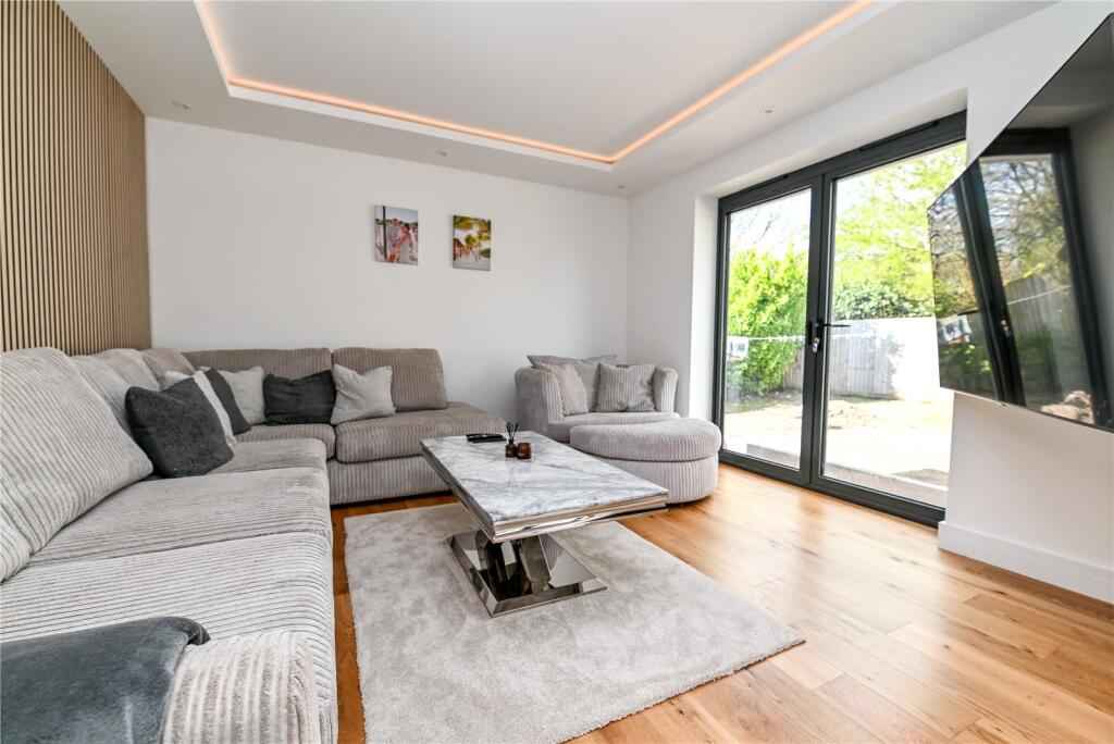 House in New Forest, New Milton - View 5
