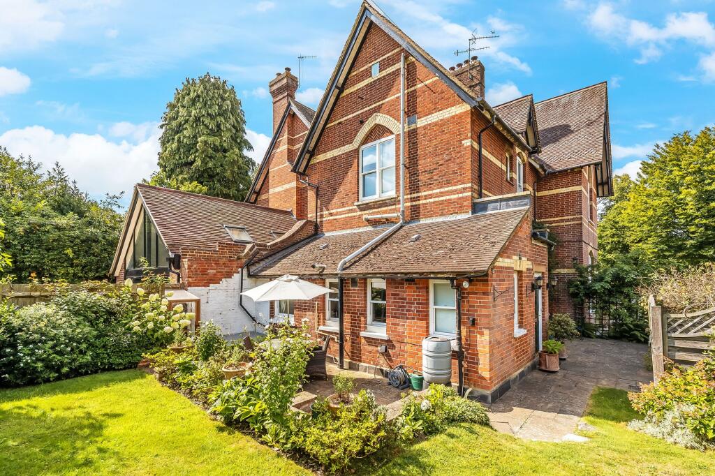 Main image of property: Broadwater Down, Tunbridge Wells, TN2