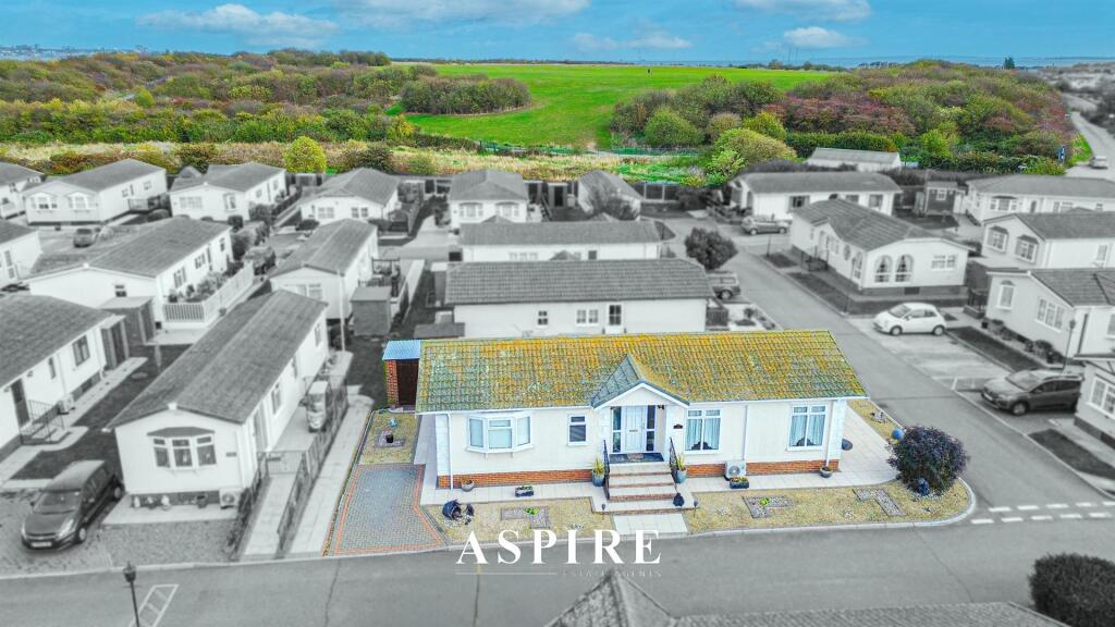 2-bed caravan on Creek Road, Canvey Island, £230,000