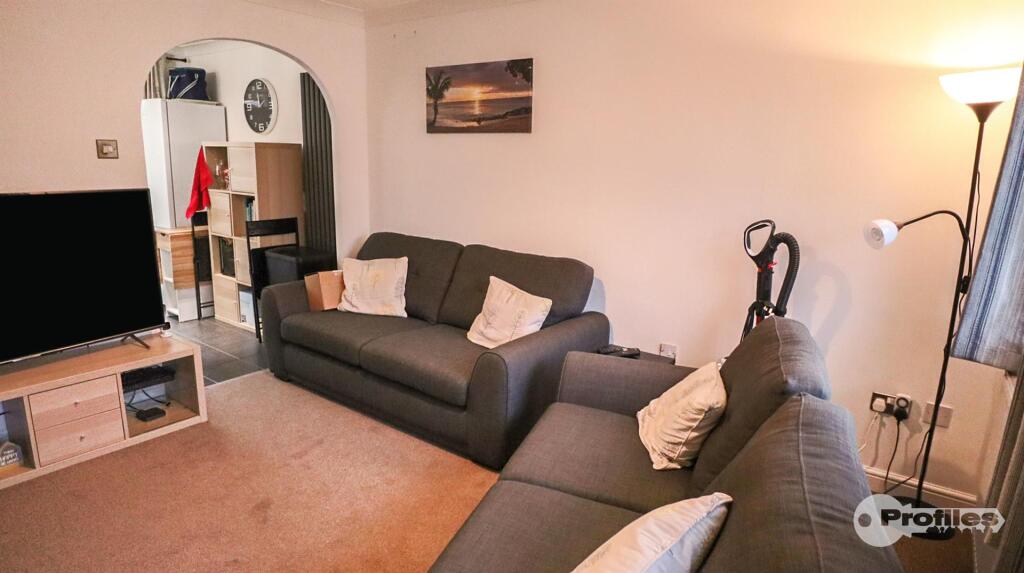 Farm Road, Barwell - View 5