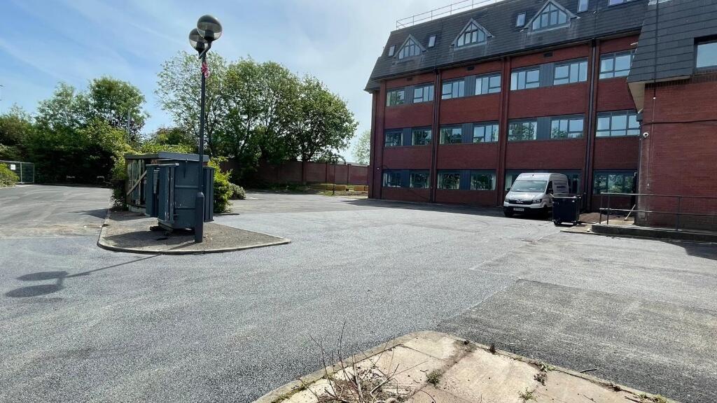 Charterhall Drive, Chester, Cheshire, CH88 - View 2