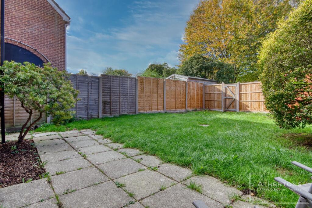Blackwater Grove, Alderholt, SP6 photo 4