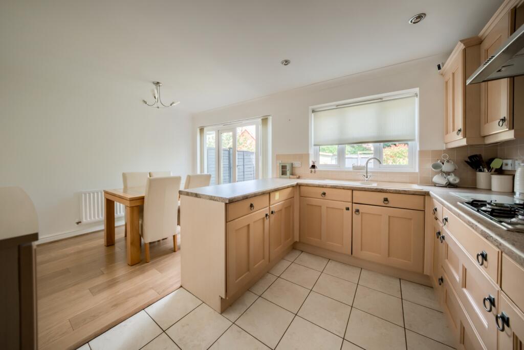 House in Stratford-on-Avon, Wellesbourne CP - View 3