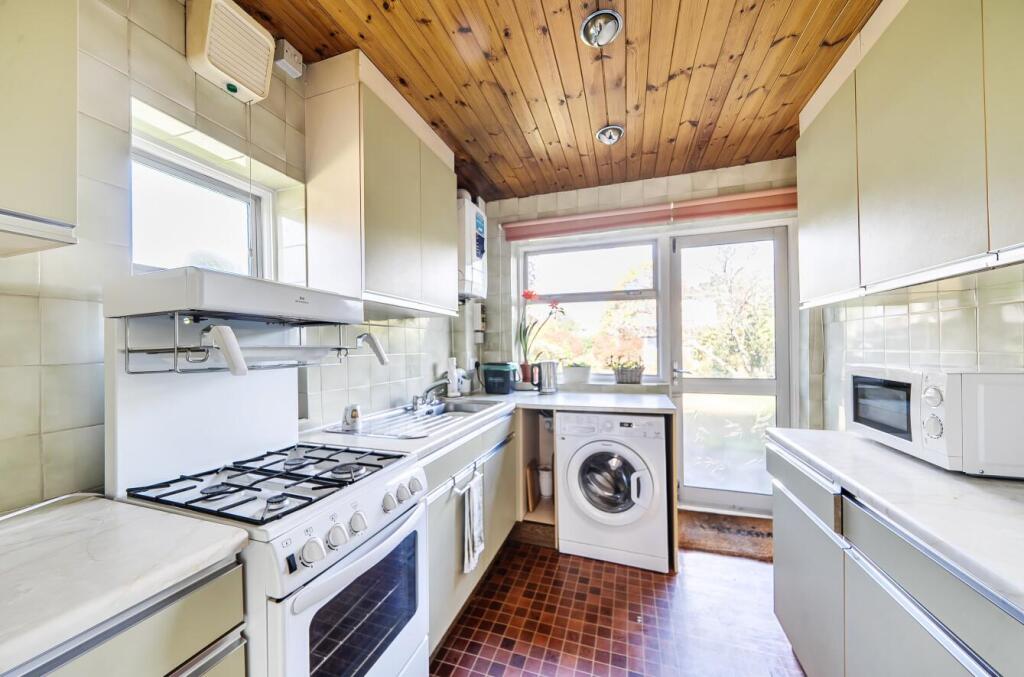 House in Harrow - More