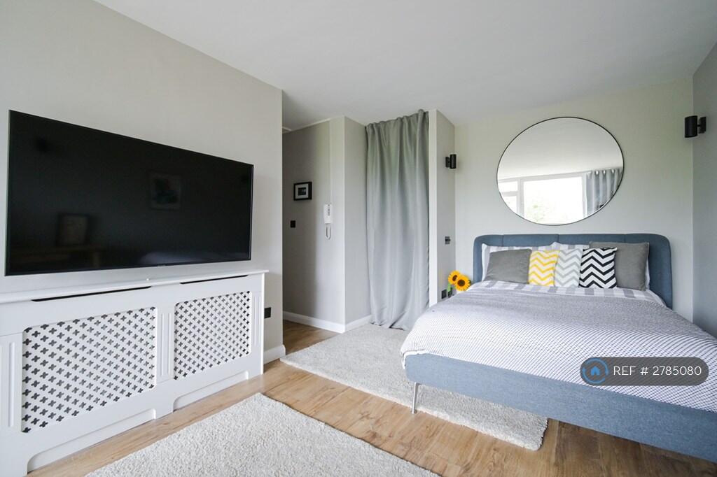 Main image of property: Vauxhall Bridge Road, London, SW1V
