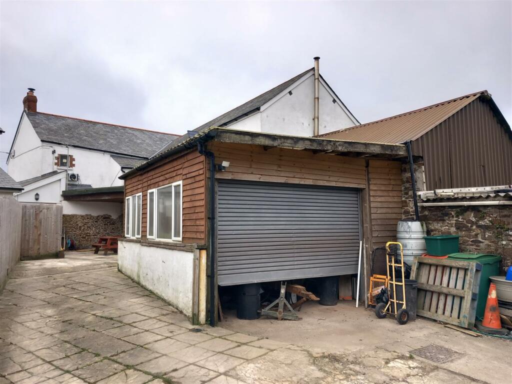 20a Fore Street photo 3
