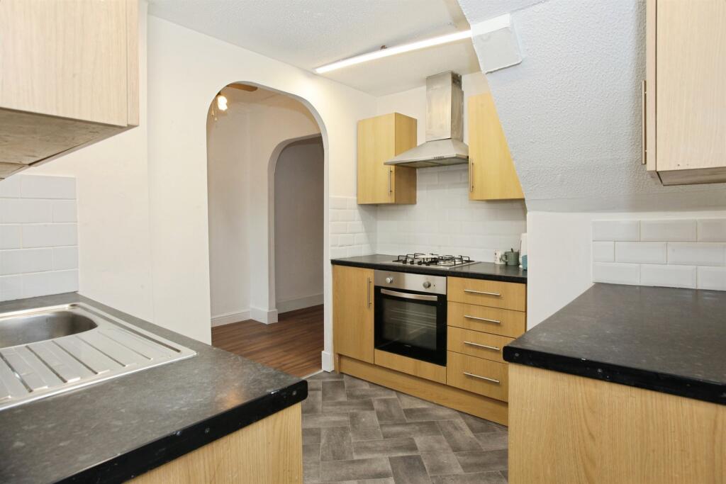 School Street, Llanbradach, Caerphilly photo 5