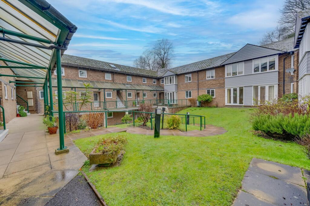 Main image of property: Melbourne Avenue, Lifestyle House, S10